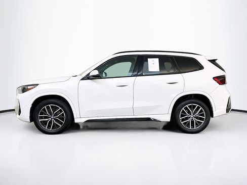Used 2025 BMW X1 xDrive28i image 4