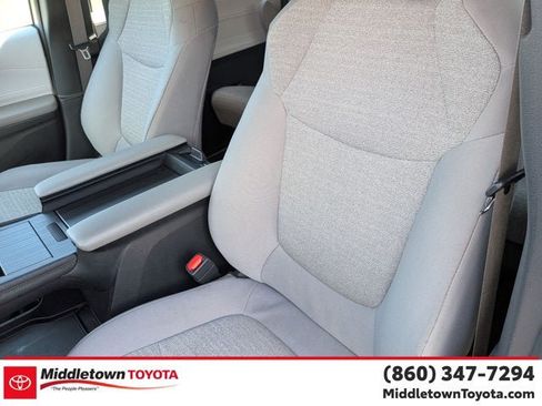 Used 2025 Toyota Sienna LE w/ LE Plus Package AWD/4WD image 14