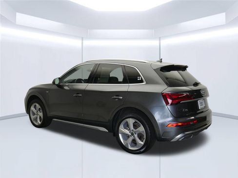 Certified 2023 Audi Q5 2.0T Premium Plus w/ Premium Plus Package AWD/4WD image 4