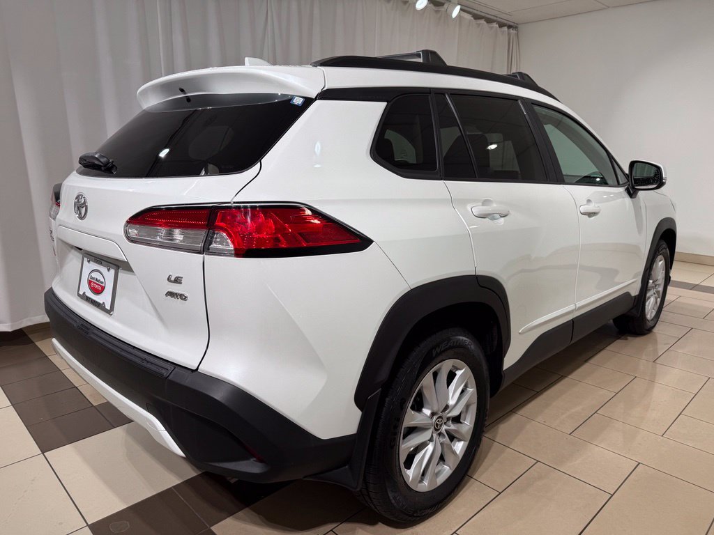 Certified 2023 Toyota Corolla Cross LE AWD/4WD image 5