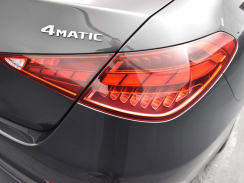 Used 2022 Mercedes-Benz C 300 4MATIC Sedan image 7