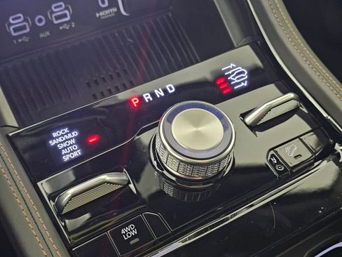 New 2026 Jeep Grand Cherokee Summit AWD/4WD image 32
