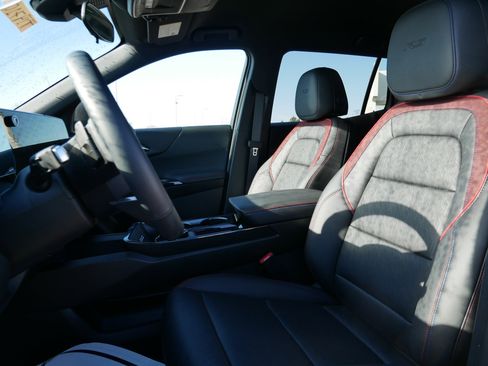 Used 2026 Chevrolet Equinox RS w/ Convenience Package III image 4