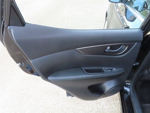 Used 2018 Nissan Rogue Sport S w/ S Appearance Package image 27