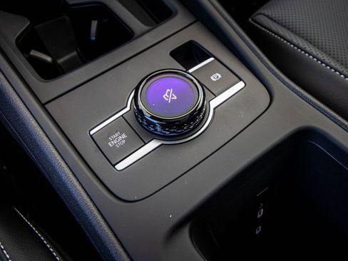 New 2026 Volkswagen Tiguan SE R-Line FWD image 35