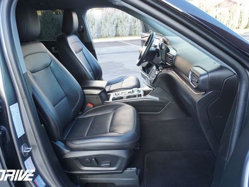 Used 2023 Ford Explorer Limited image 44