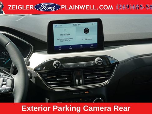 Used 2022 Ford Escape SE w/ Cold Weather Package AWD/4WD image 14