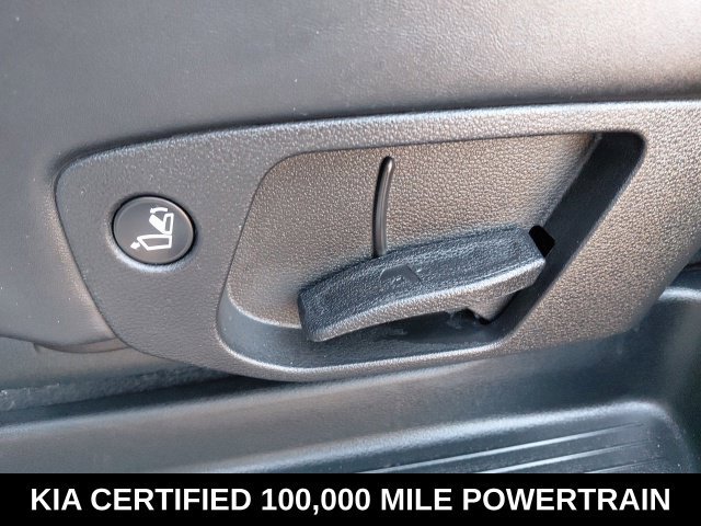Certified 2024 Kia Telluride LX FWD image 23