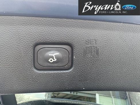 Used 2023 Ford Edge SEL w/ Convenience Package image 8