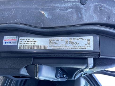 Used 2022 Jeep Grand Cherokee L Limited image 34