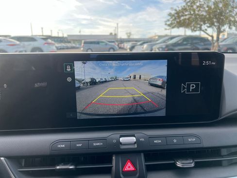 Used 2025 Kia K4 LXS image 17