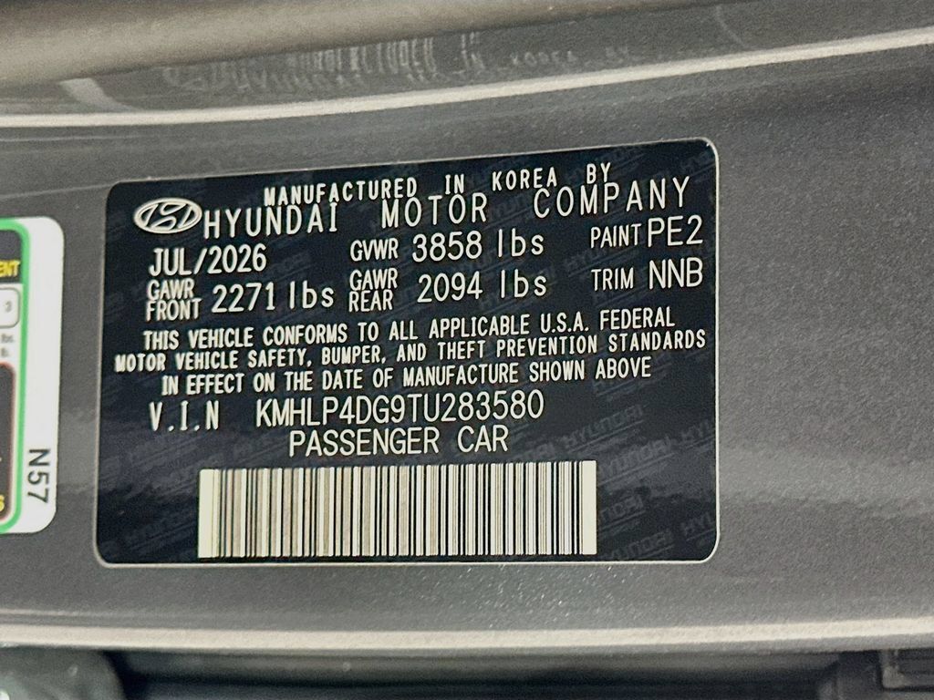 New 2026 Hyundai Elantra Limited FWD image 23