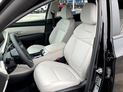 Used 2025 Hyundai Tucson SEL FWD image 23