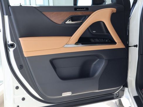 New 2026 Lexus LX 600 4WD w/ Luxury Package image 8