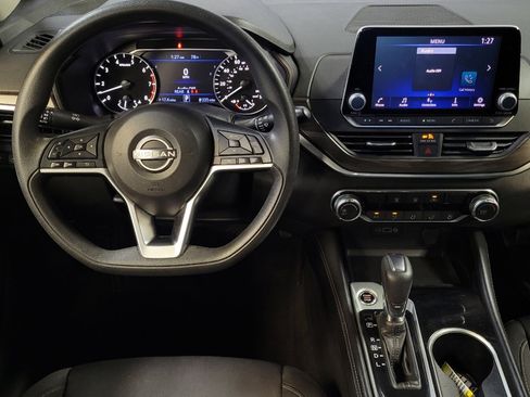 Used 2023 Nissan Altima 2.5 SV image 22