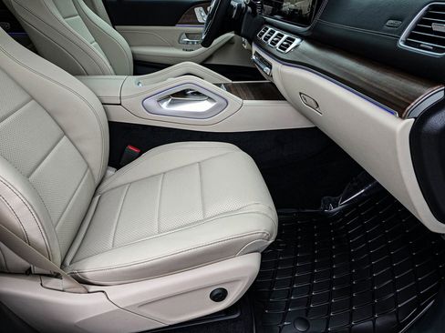 New 2026 Mercedes-Benz GLS 450 4MATIC image 40