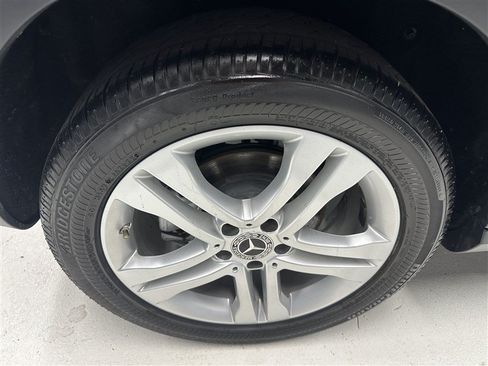 Used 2020 Mercedes-Benz GLA 250 4MATIC w/ Premium Package image 14