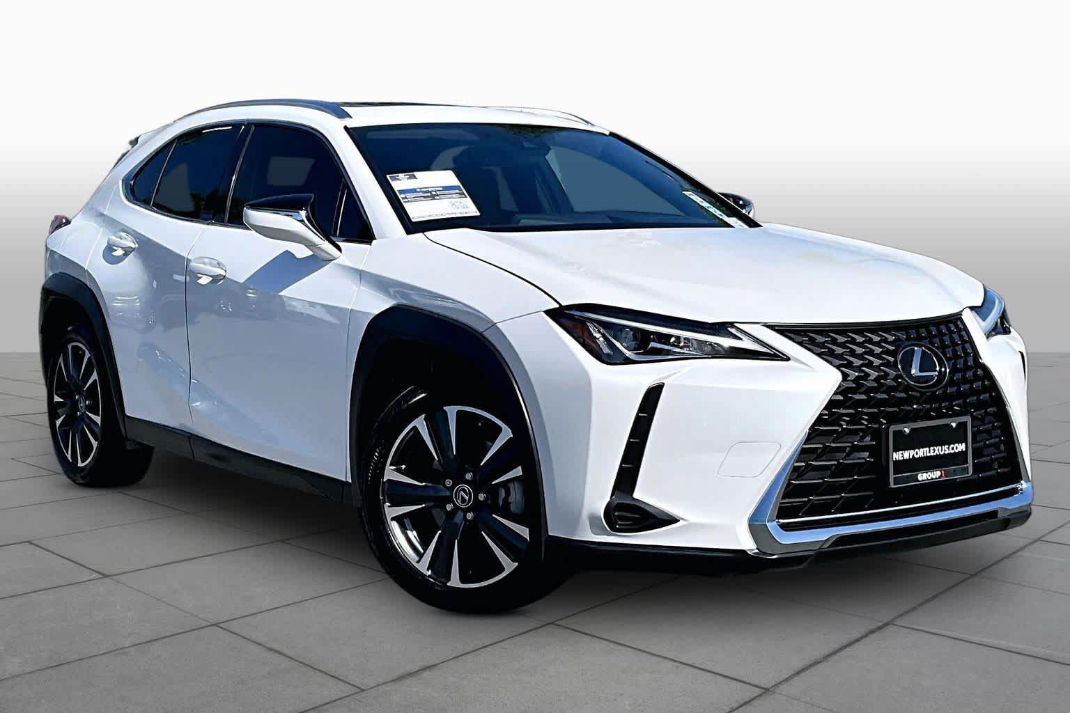 Used 2019 Lexus UX 200 w/ Premium Package FWD image 2