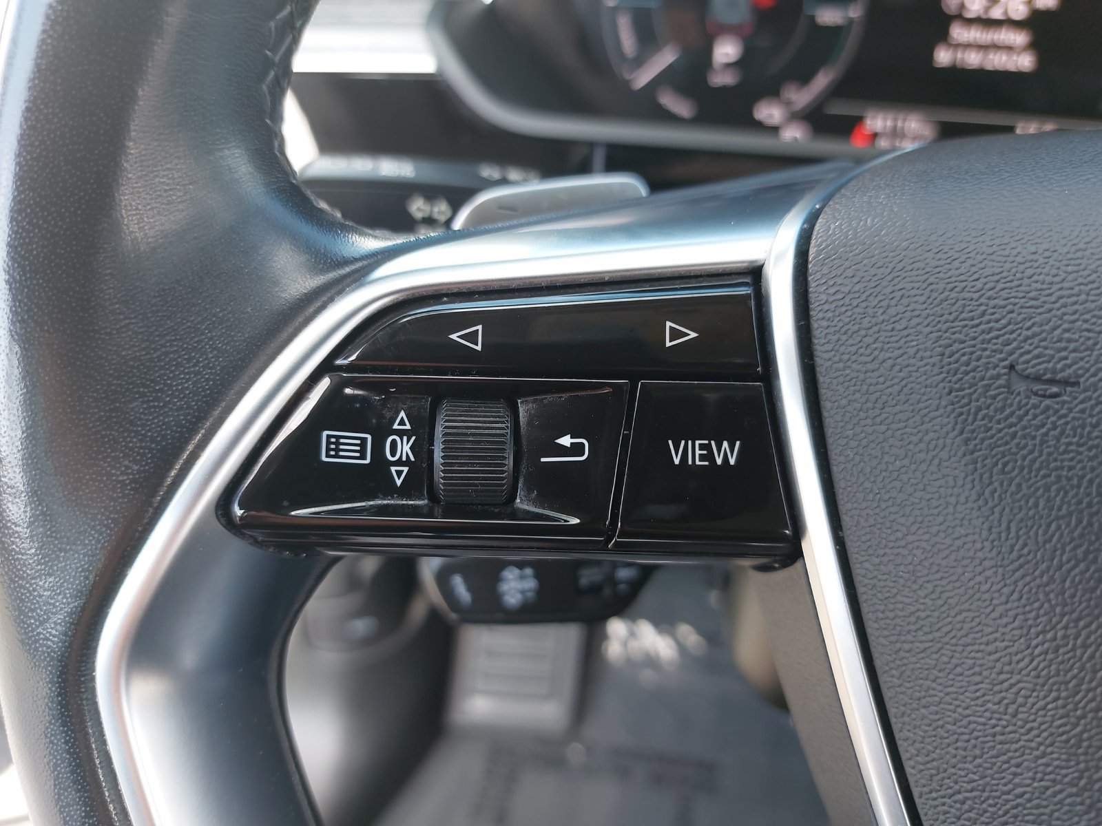 Used 2024 Audi Q8 e-tron Premium Plus AWD/4WD image 17