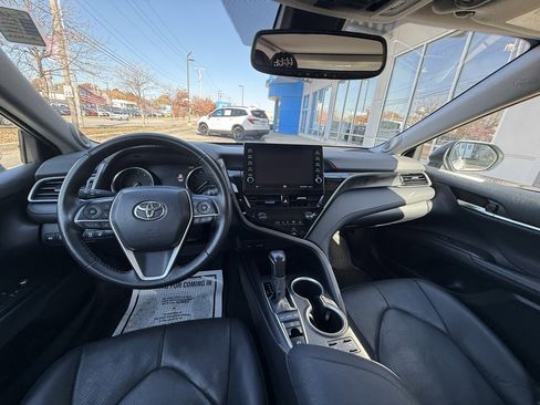 Used 2024 Toyota Camry XLE image 7