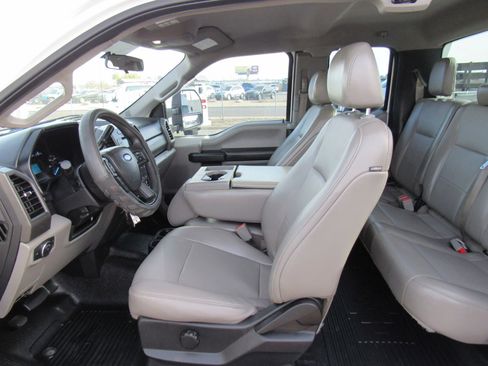 Used 2019 Ford F250 XL w/ XL Value Package image 9