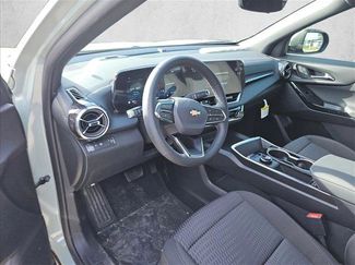 New 2026 Chevrolet Equinox LT w/ Safety and Technology Package video 3