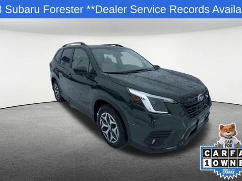 Used 2023 Subaru Forester Premium image 2