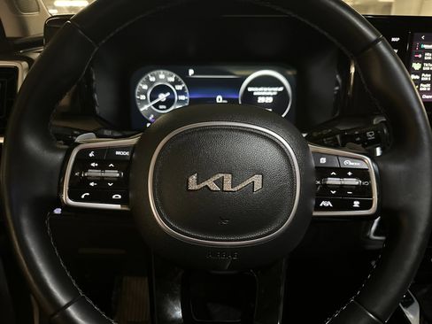 Certified 2022 Kia Sorento SX image 24