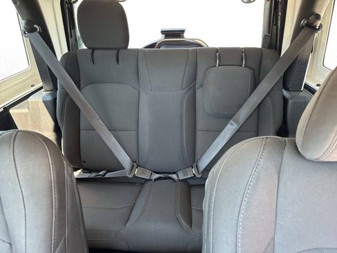 Used 2023 Jeep Wrangler Sport AWD/4WD image 17