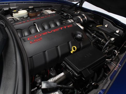 Used 2005 Chevrolet Corvette Convertible w/ Preferred Equipment Group RWD image 32