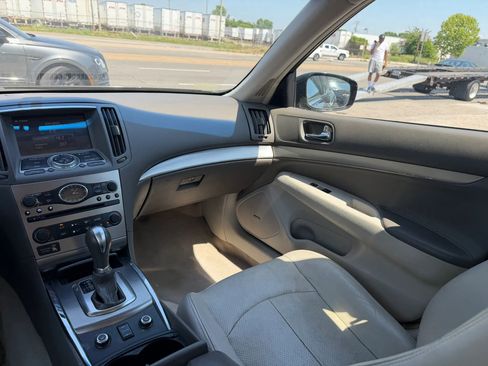 Used 2013 INFINITI G37 x Sedan w/ Premium Pkg AWD/4WD image 17