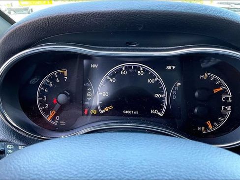 Used 2019 Jeep Grand Cherokee Altitude RWD image 13
