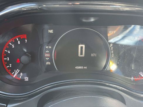 Used 2025 Dodge Durango GT RWD image 20