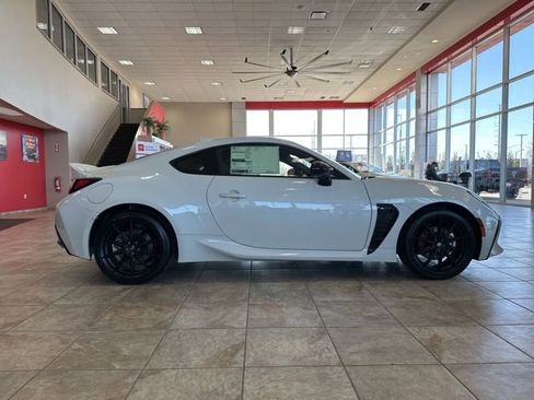 New 2026 Toyota GR86 Premium image 8