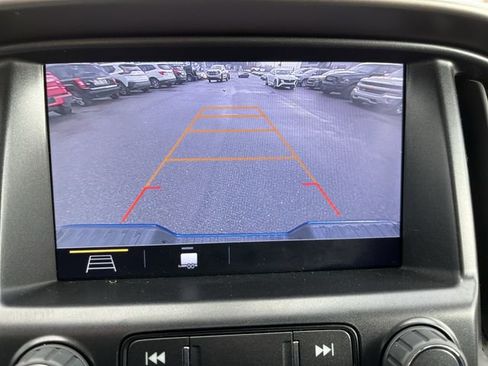 Used 2022 Chevrolet Colorado Z71 image 24