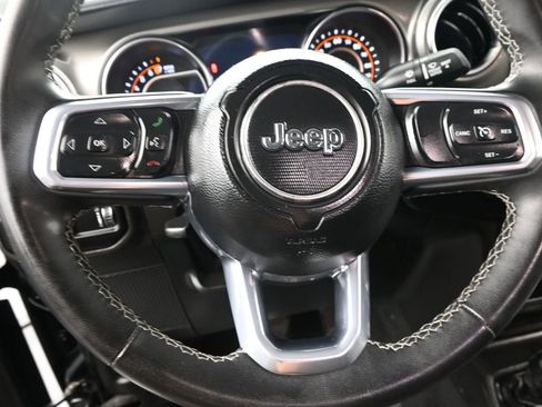 Used 2023 Jeep Gladiator Overland image 24