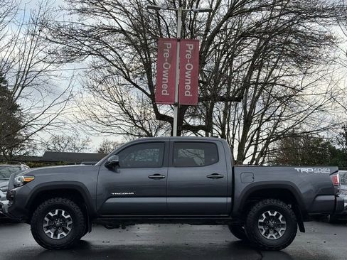 Certified 2021 Toyota Tacoma TRD Off-Road w/ Technology Package image 2