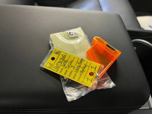 Used 2025 Tesla Model 3 Long Range image 38