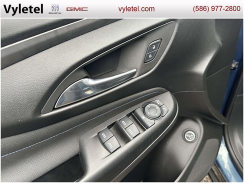 Used 2024 Buick Envista Sport Touring w/ Convenience I Package image 17