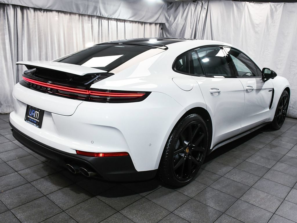 Used 2025 Porsche Panamera 4 E-Hybrid AWD/4WD image 5