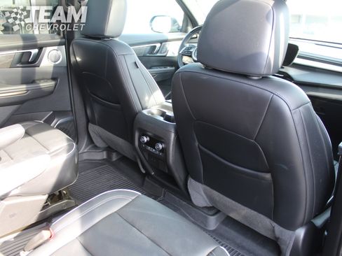 Certified 2025 Buick Enclave Avenir w/ Super Cruise Package image 26