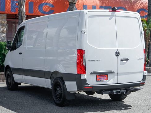 Used 2024 Mercedes-Benz Sprinter 2500 image 6