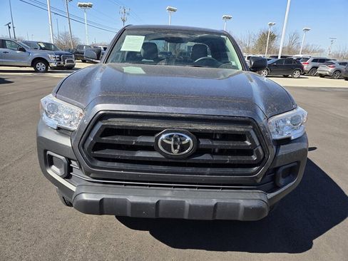Used 2022 Toyota Tacoma SR image 8