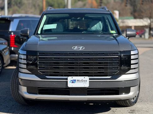 Used 2026 Hyundai Palisade Calligraphy image 2