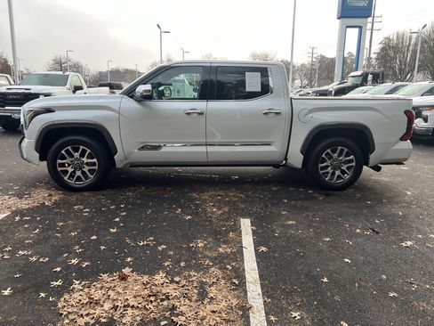 Used 2022 Toyota Tundra 1794 Edition image 7