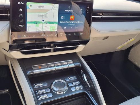 New 2026 Lincoln Nautilus Premier image 14