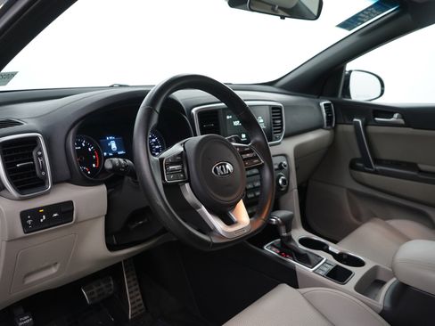 Used 2020 Kia Sportage S image 17