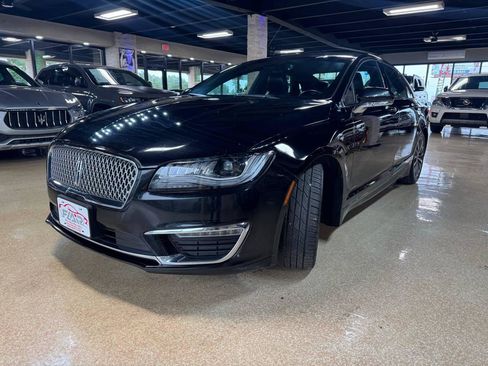 Used 2019 Lincoln MKZ Premiere FWD image 3
