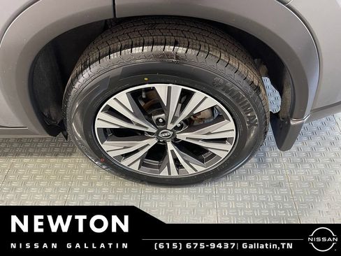 Used 2023 Nissan Rogue SV w/ SV Premium Package AWD/4WD image 43