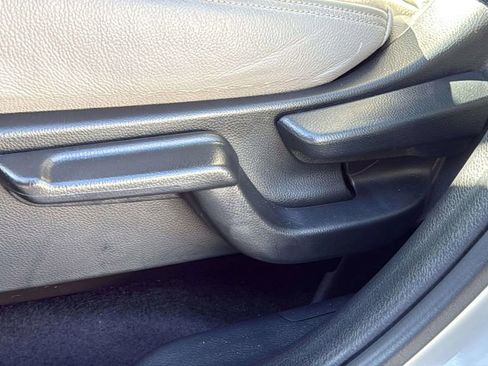 Used 2022 Honda HR-V EX-L image 18